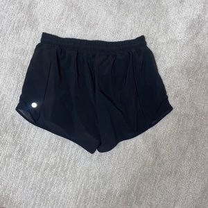 Lululemon Hotty Hot Low-Rise Lined Short 4"